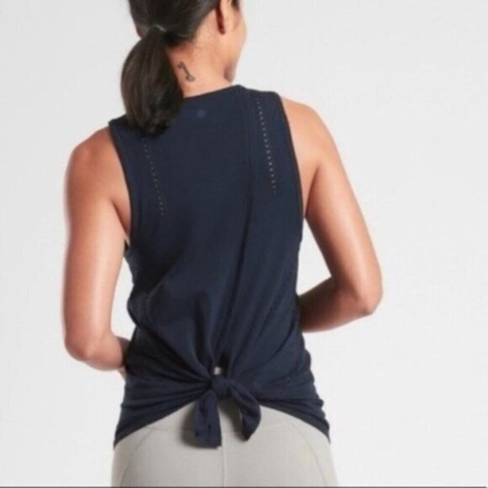 Athleta Foothill Tank Top Split Back Sleeveless Athleisure Hiking‎ Yoga Size XS
